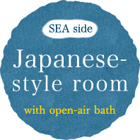 Japanese-style room  with open bath
