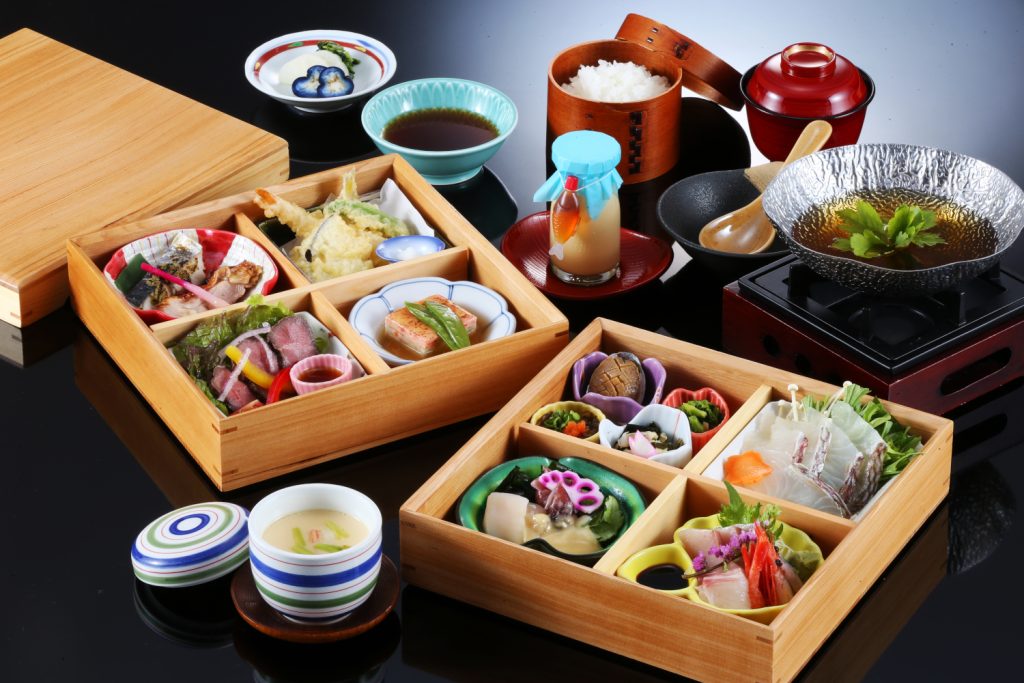 ★【季節の和御膳】平日限定、季節ごとの旬の味覚をお得に楽しめる和御膳＜季節の和御膳／2食付＞